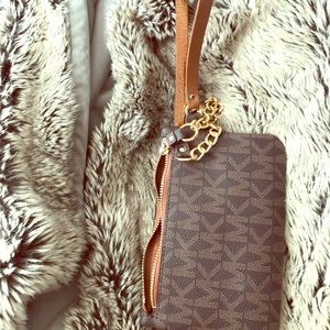 Michael Kors “fanny pack”